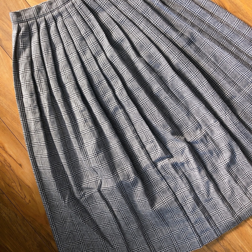 VINTAGE french long plaid pleated skirt midi 💼🎀 Academia Aesthetic - Picture 8 of 11